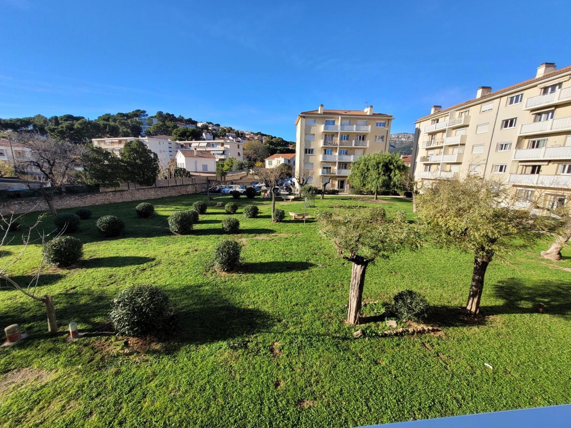 T4 Lumineux Et Spacieux, Parking Et Parc Prive Tolón Exterior foto